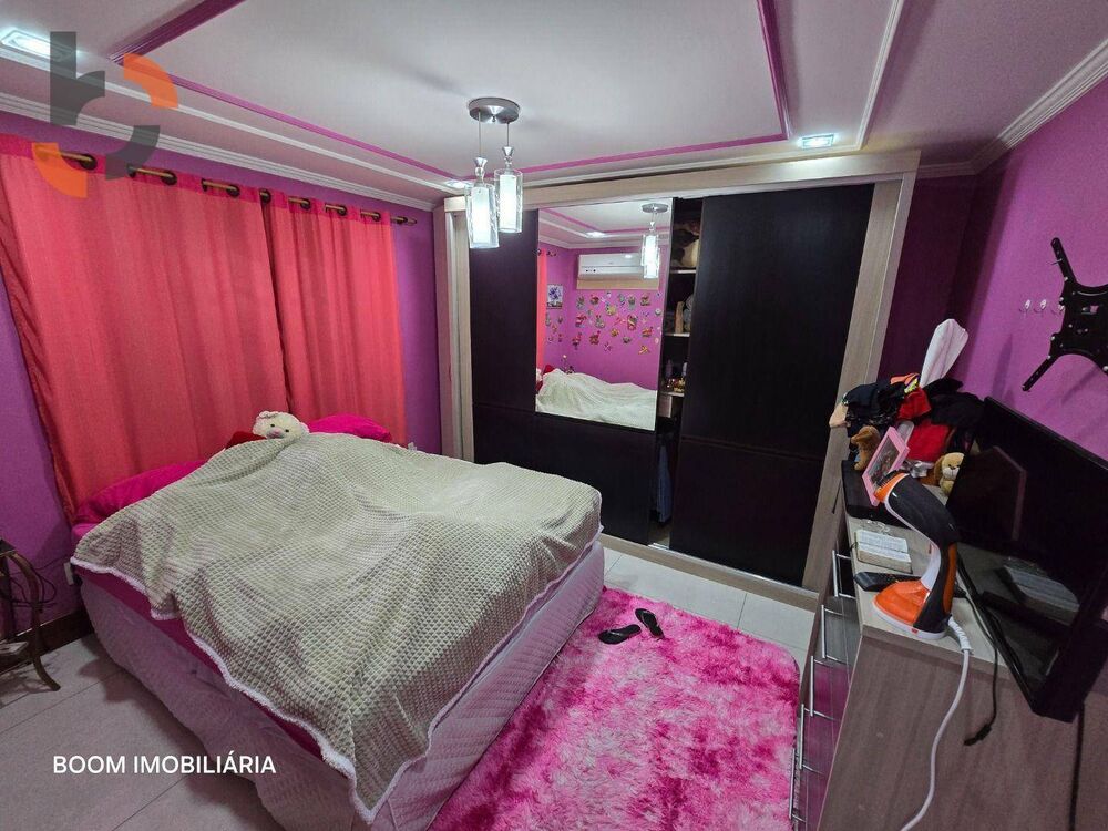Casa à venda com 3 quartos, 213m² - Foto 11