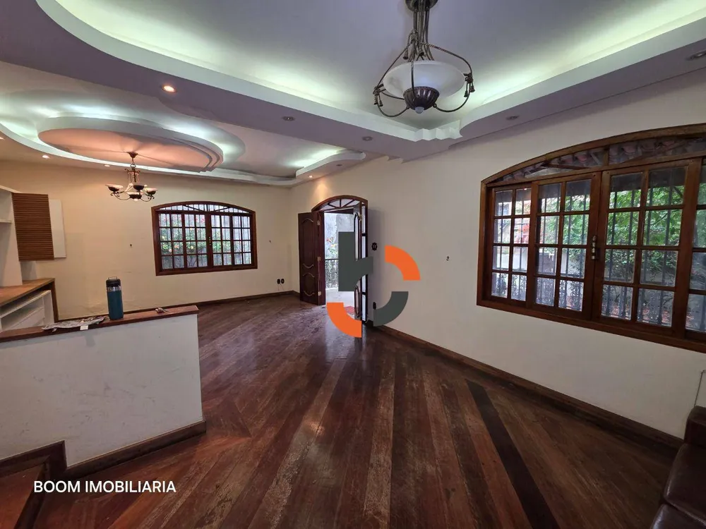Casa, 6 quartos, 233 m² - Foto 7