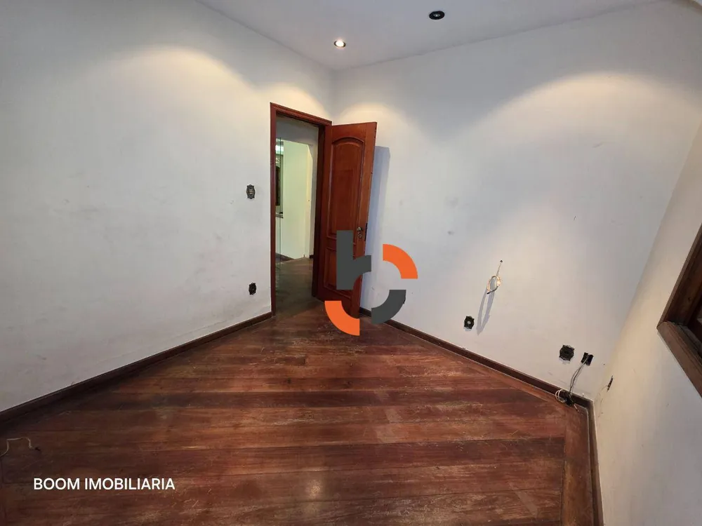 Casa, 6 quartos, 233 m² - Foto 11