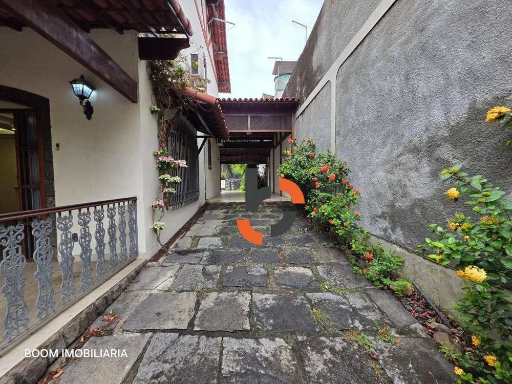 Casa, 6 quartos, 233 m² - Foto 3