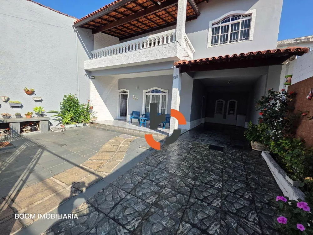 Casa, 5 quartos, 300 m² - Foto 1