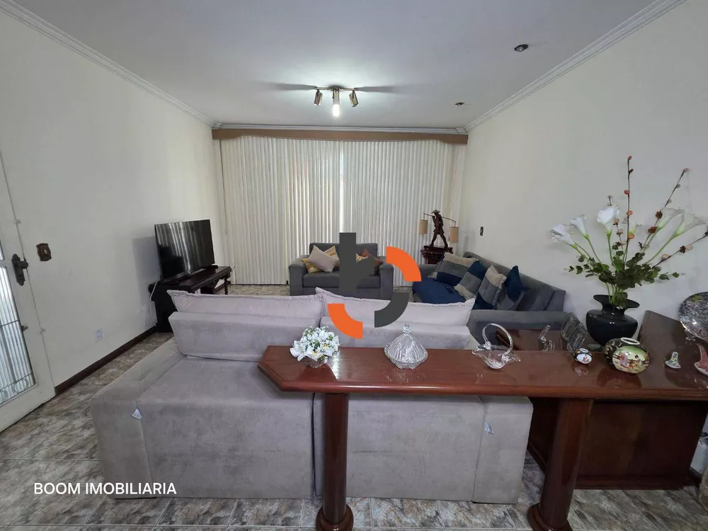 Casa, 5 quartos, 300 m² - Foto 16