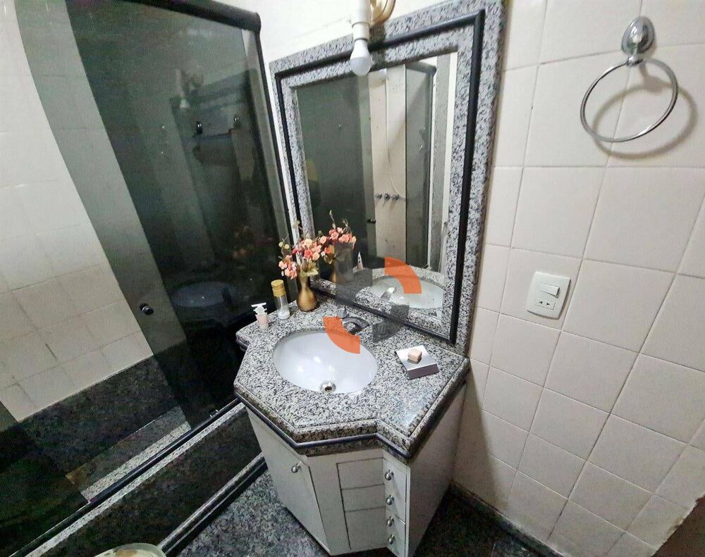 Apartamento à venda com 3 quartos, 175m² - Foto 11