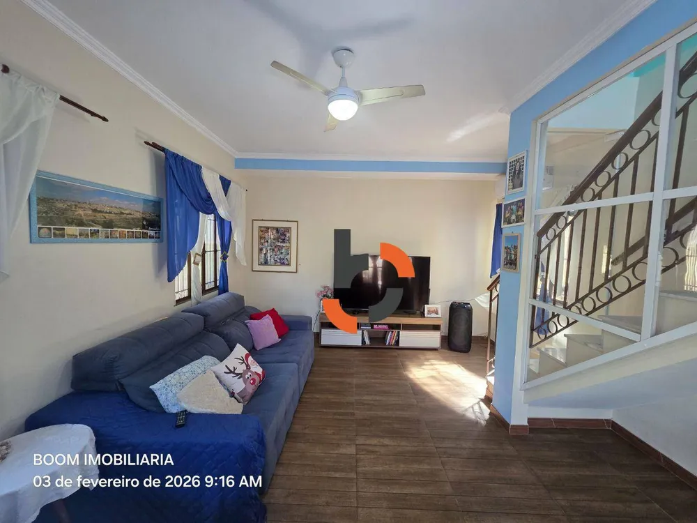 Casa, 3 quartos, 200 m² - Foto 2