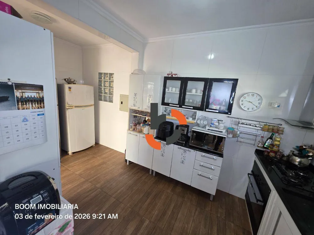 Casa, 3 quartos, 200 m² - Foto 12