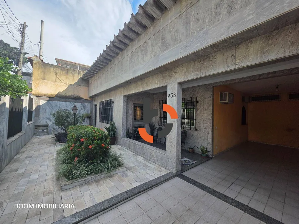 Casa, 3 quartos, 185 m² - Foto 1