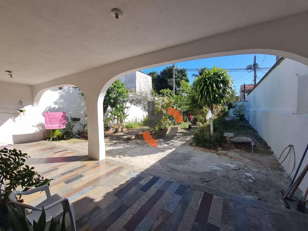 Casa, 4 quartos, 268 m² - Foto 9