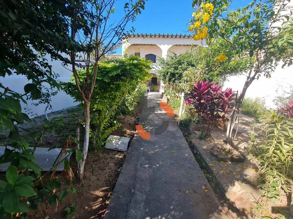 Casa, 4 quartos, 268 m² - Foto 2