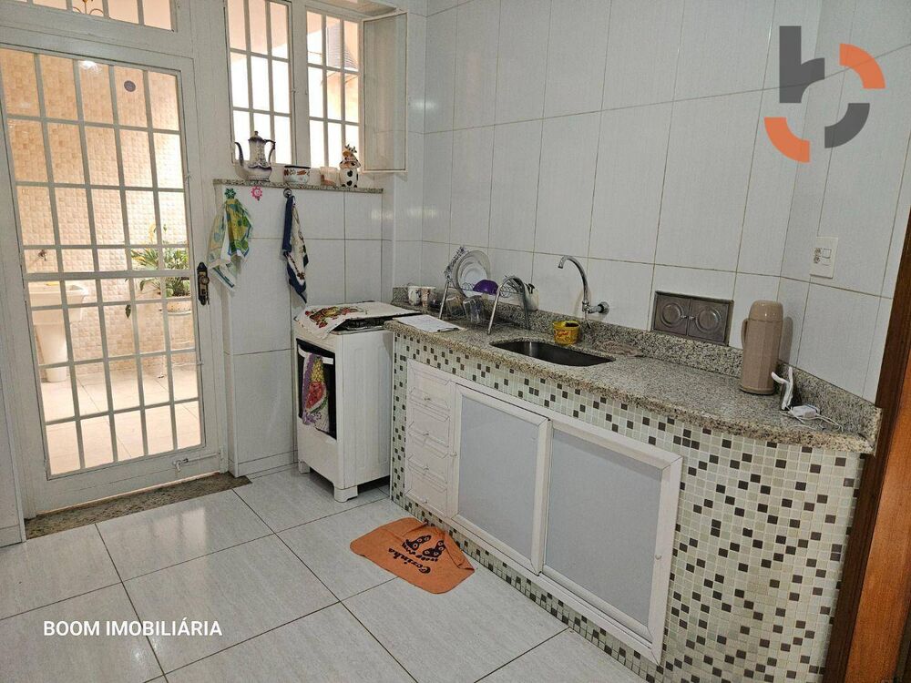 Casa à venda com 3 quartos, 150m² - Foto 9