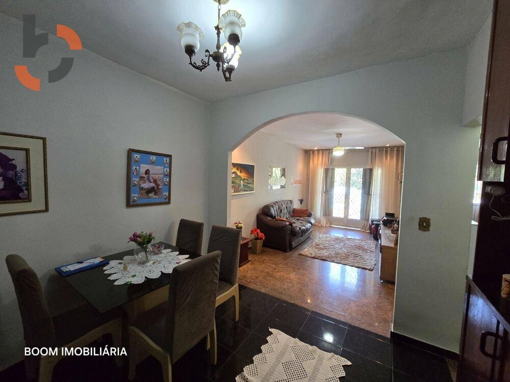 Casa, 3 quartos, 163 m² - Foto 1