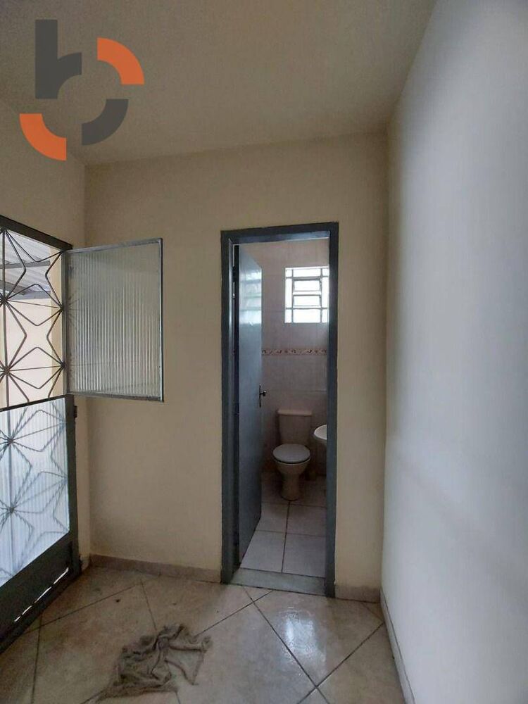 Casa à venda com 4 quartos, 105m² - Foto 5
