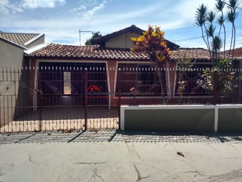 Casa, 3 quartos, 276 m² - Foto 1