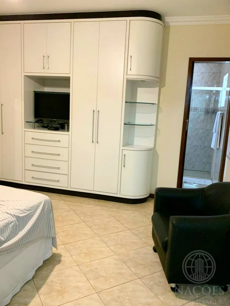Casa, 6 quartos, 180 m² - Foto 8