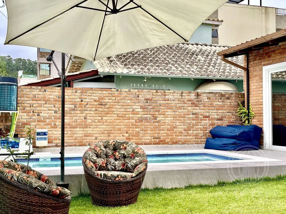 Casa, 3 quartos, 250 m² - Foto 1