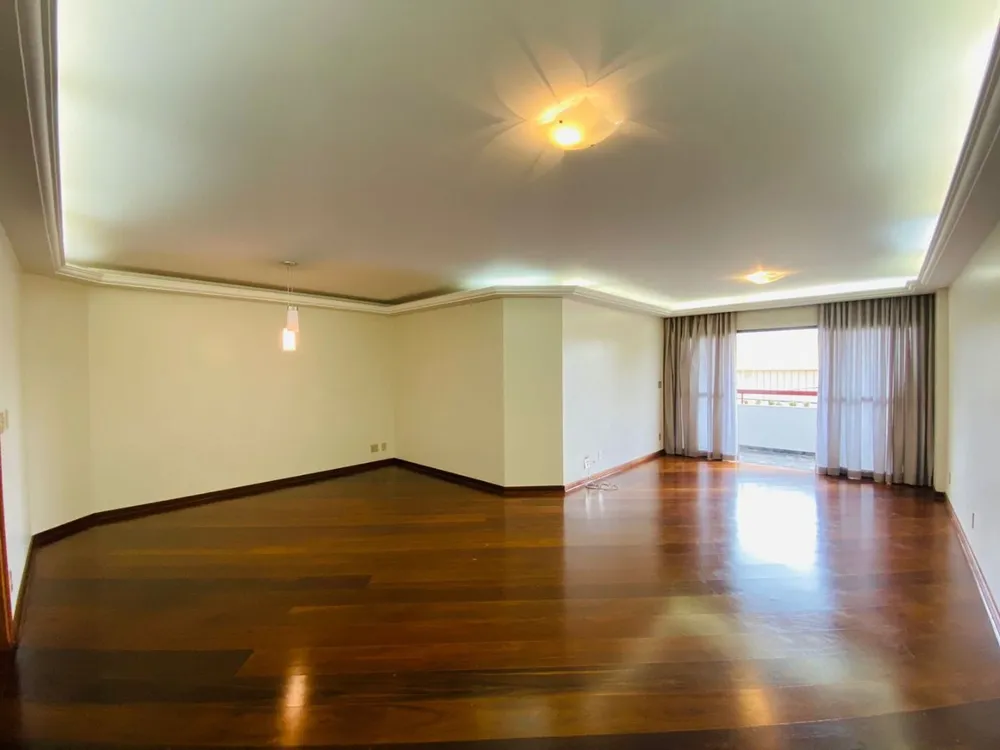 Apartamento, 3 quartos, 194 m² - Foto 1