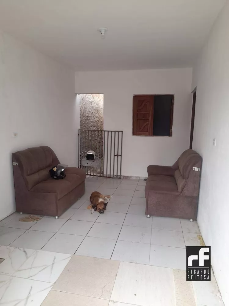 Casa à venda com 2 quartos, 31m² - Foto 2