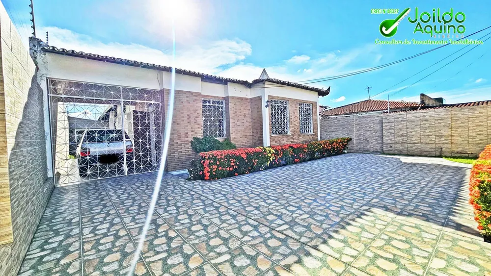Casa, 3 quartos, 198 m² - Foto 1