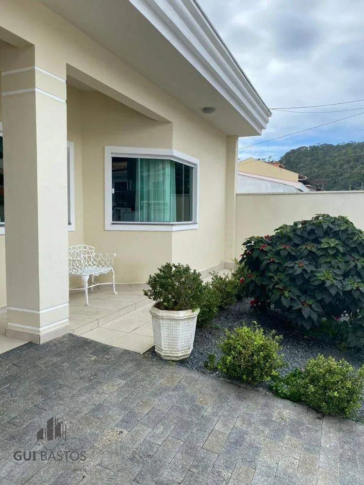 Casa, 3 quartos, 230 m² - Foto 4