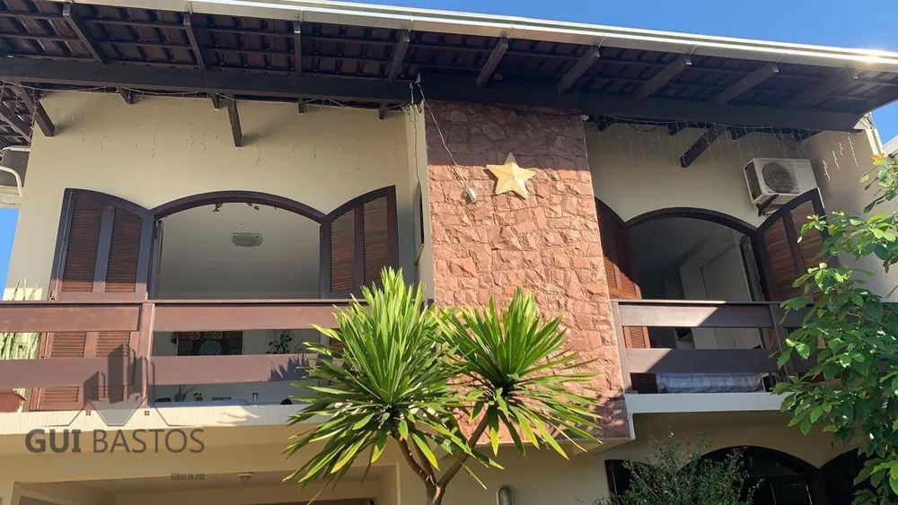 Casa, 4 quartos, 232 m² - Foto 2