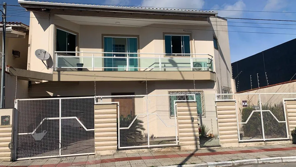 Casa, 4 quartos, 350 m² - Foto 1