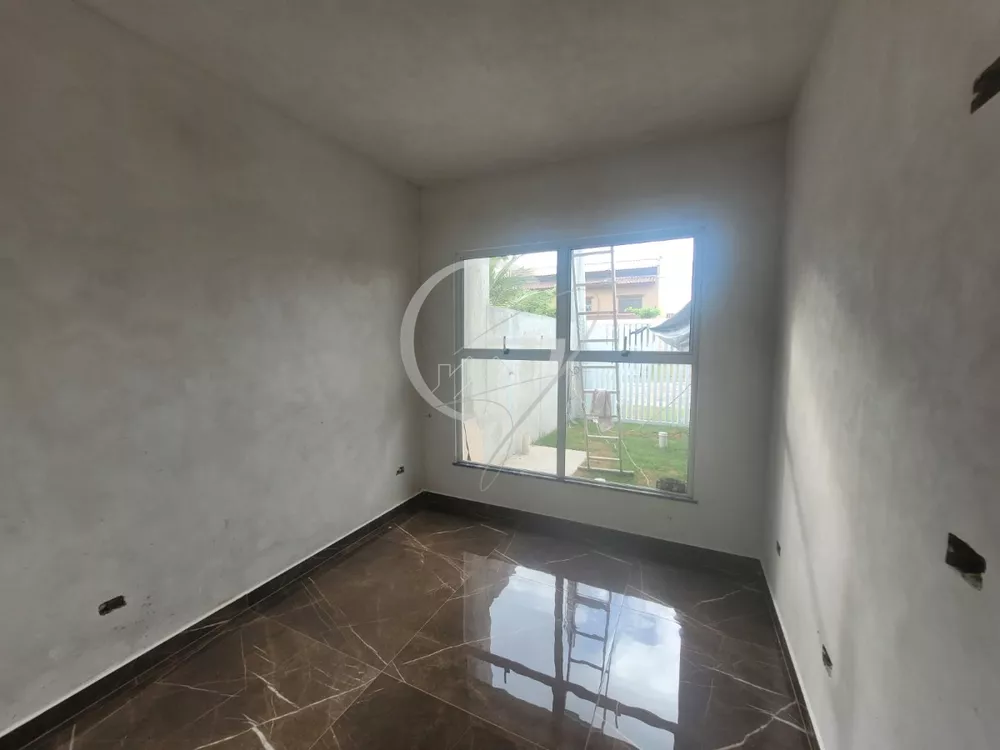 Casa à venda com 3 quartos, 74m² - Foto 4