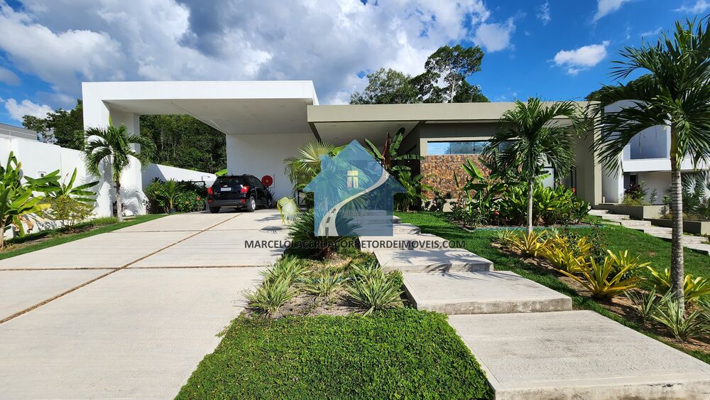 Casa à venda com 4 quartos, 800m² - Foto 1