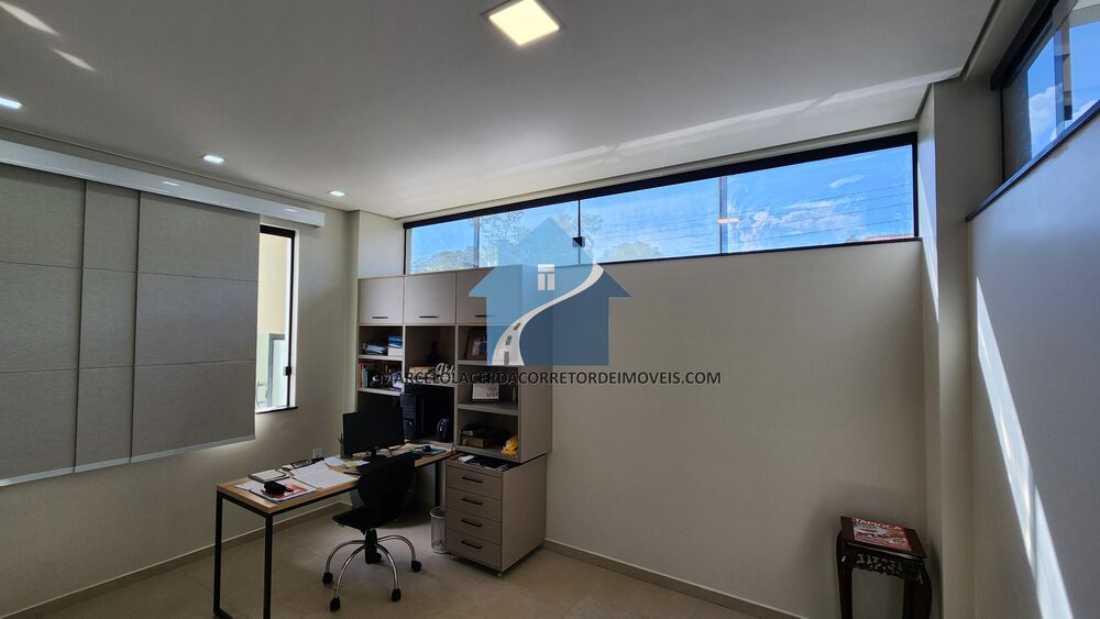 Casa à venda com 4 quartos, 800m² - Foto 27