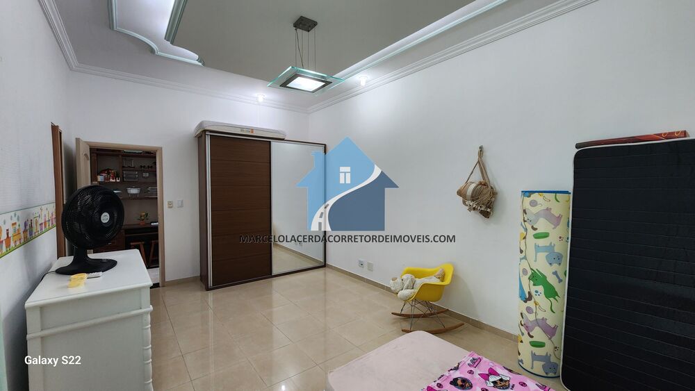 Casa à venda com 3 quartos, 800m² - Foto 14