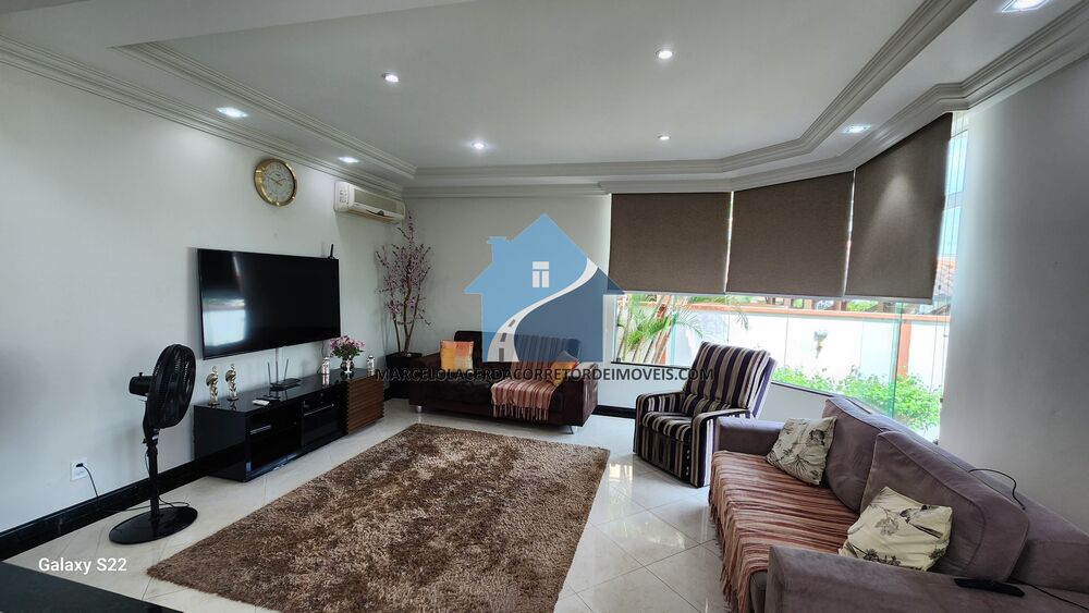 Casa à venda com 3 quartos, 800m² - Foto 7