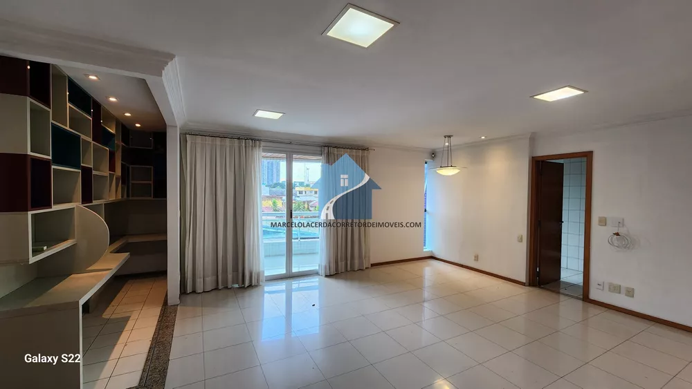 Apartamento à venda com 3 quartos, 150m² - Foto 1