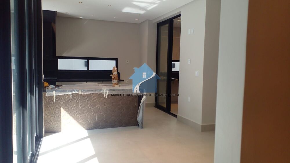 Casa à venda com 3 quartos, 330m² - Foto 22