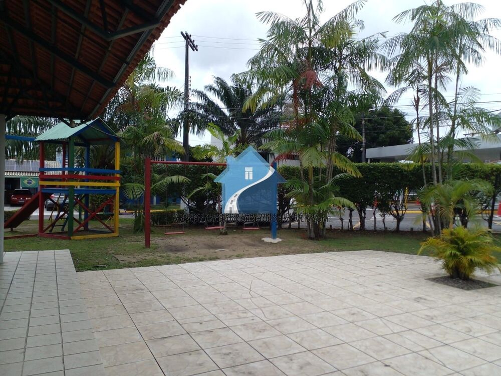 Casa à venda com 5 quartos, 250m² - Foto 17