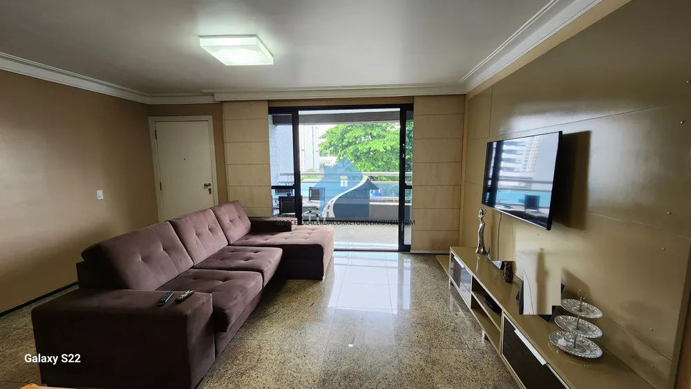 Apartamento à venda com 3 quartos, 180m² - Foto 4