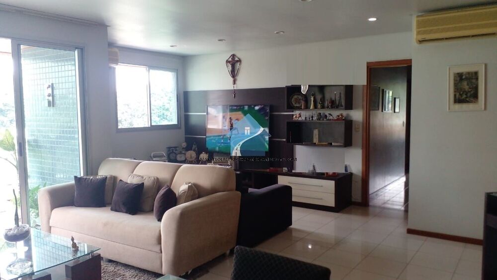 Apartamento à venda com 3 quartos, 150m² - Foto 1