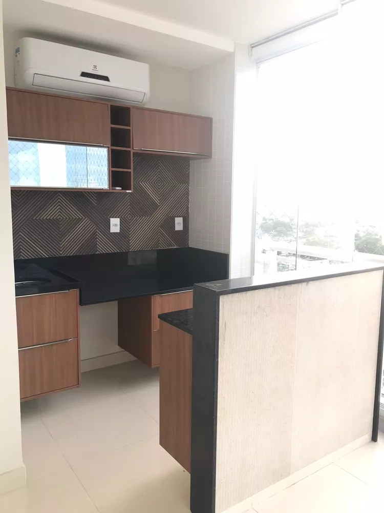 Apartamento à venda com 3 quartos, 118m² - Foto 2