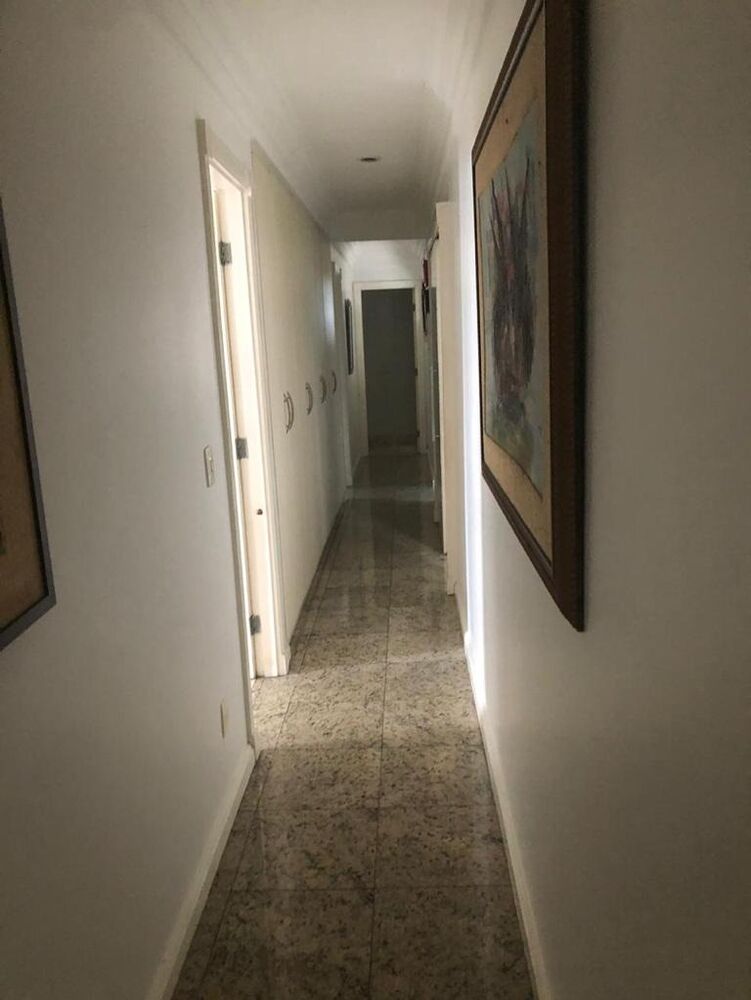 Apartamento à venda com 4 quartos, 250m² - Foto 32