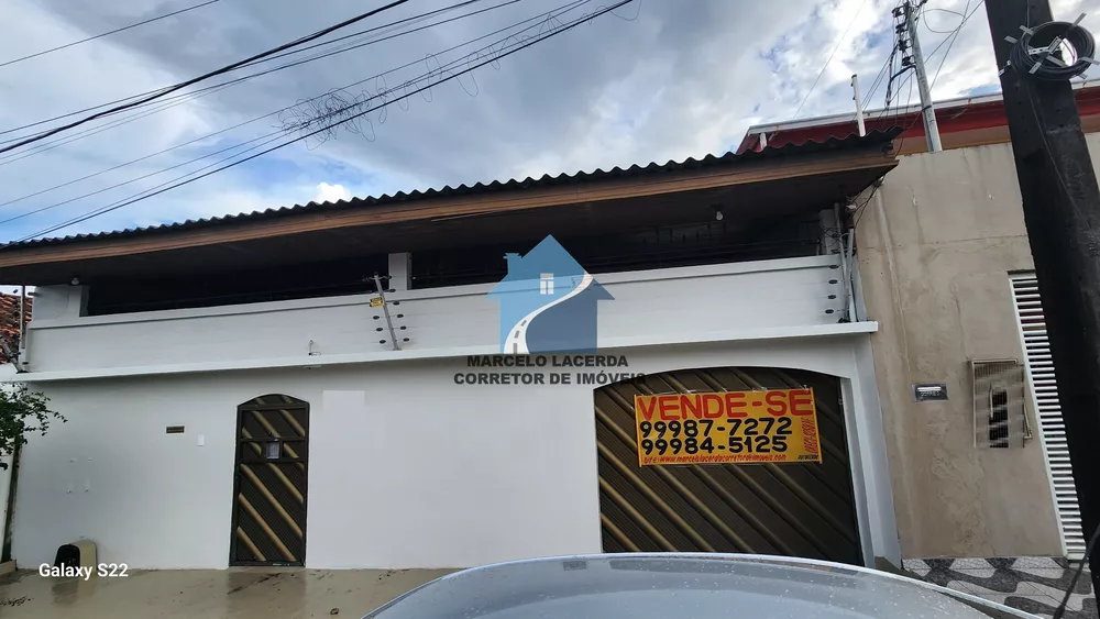 Casa à venda e aluguel com 3 quartos, 300m² - Foto 2