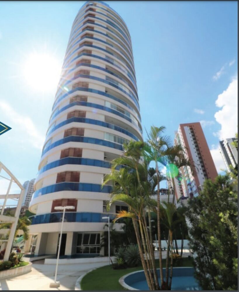 Apartamento à venda com 3 quartos, 150m² - Foto 2