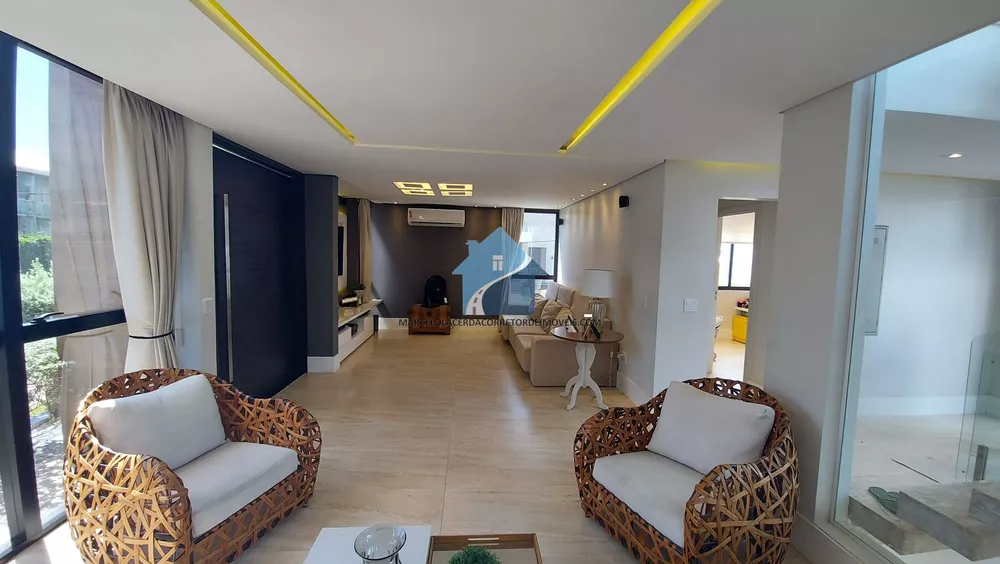 Casa à venda com 5 quartos, 441m² - Foto 2