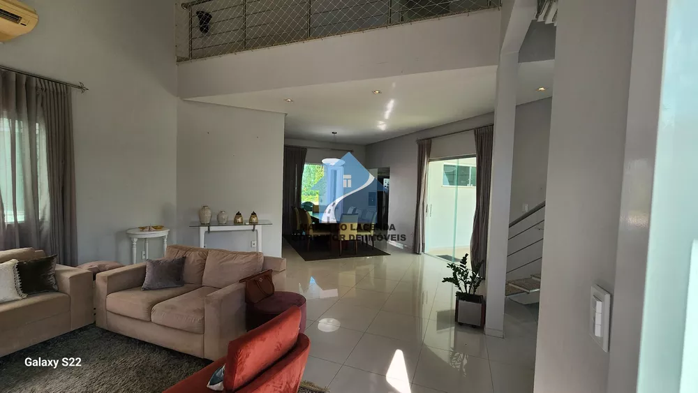 Casa à venda com 4 quartos, 600m² - Foto 3