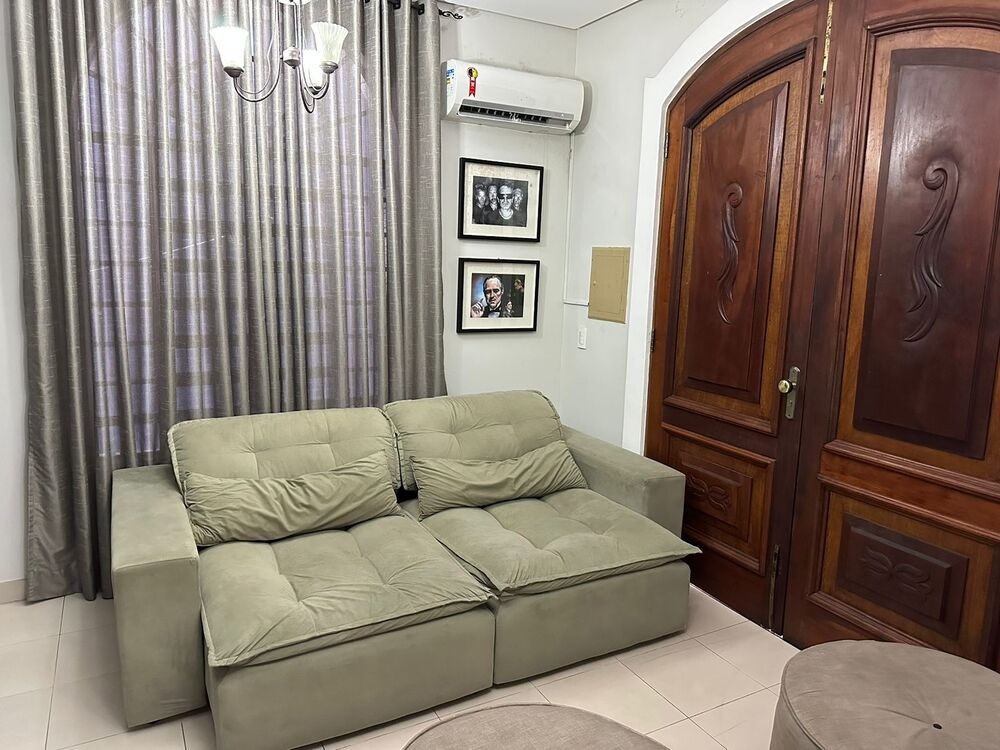 Casa à venda com 4 quartos, 385m² - Foto 2