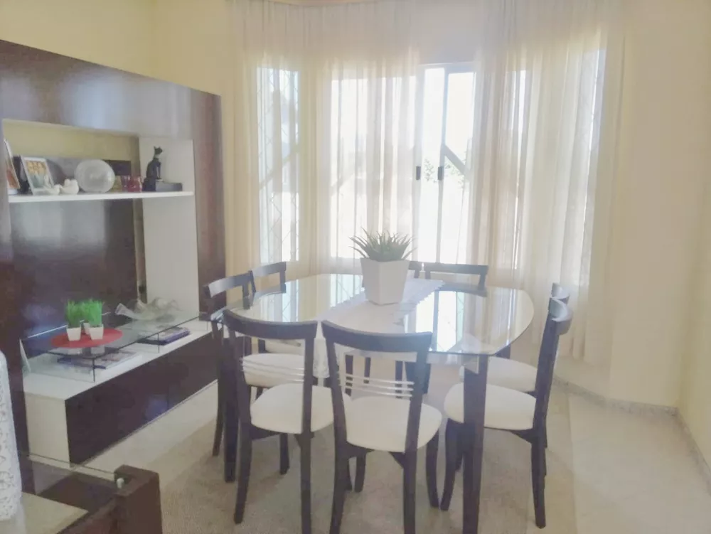 Sobrado, 5 quartos, 245 m² - Foto 1
