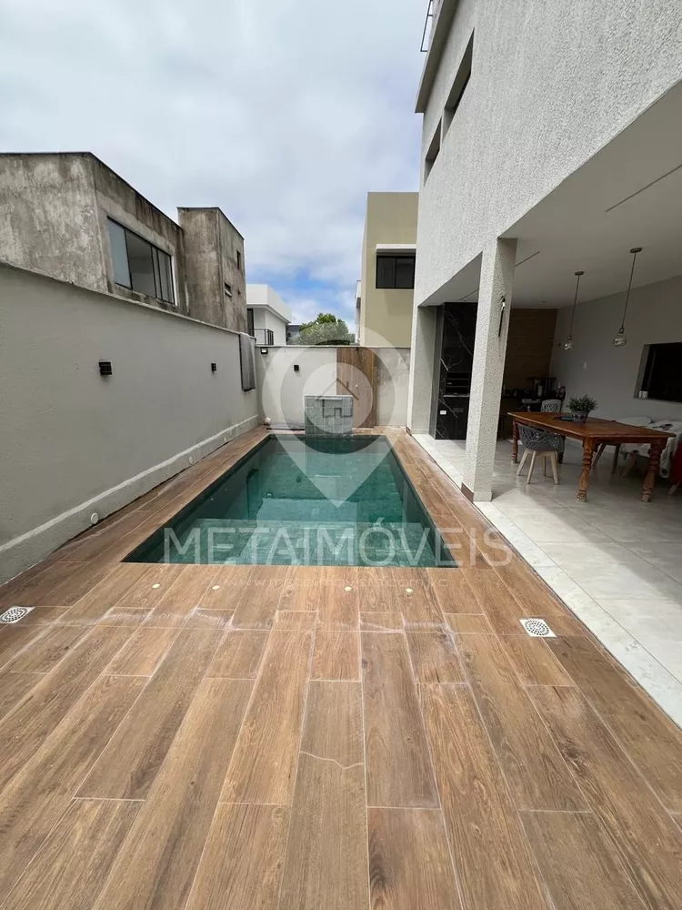 Casa, 4 quartos, 217 m² - Foto 2