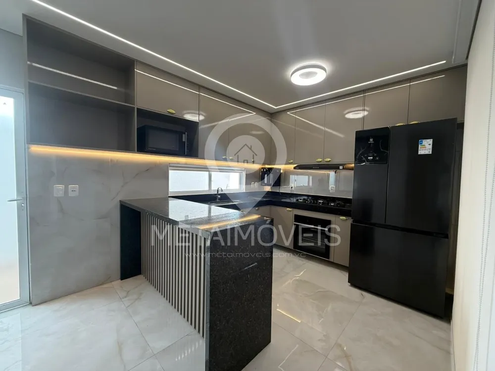 Casa, 4 quartos, 178 m² - Foto 2