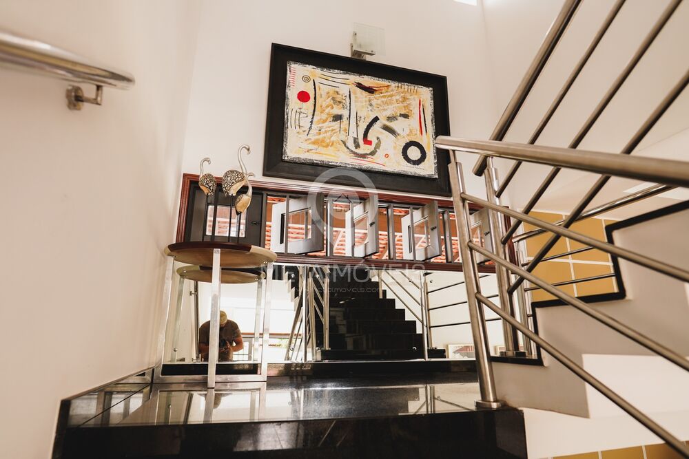 Prédio Inteiro à venda com 5 quartos, 350m² - Foto 8