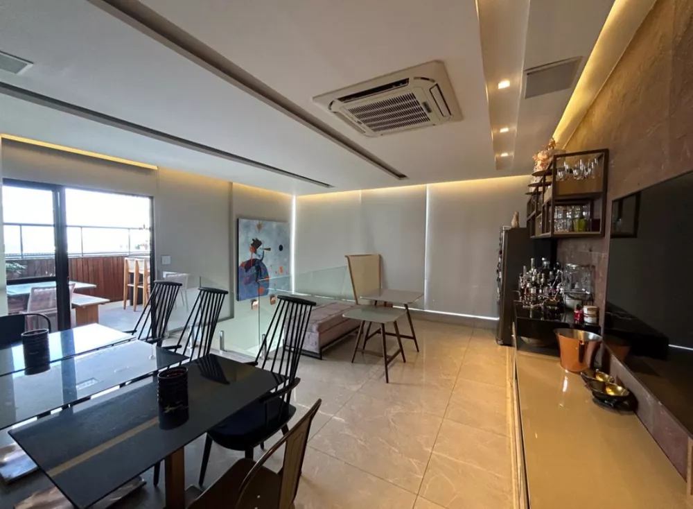 Cobertura, 3 quartos, 223 m² - Foto 4