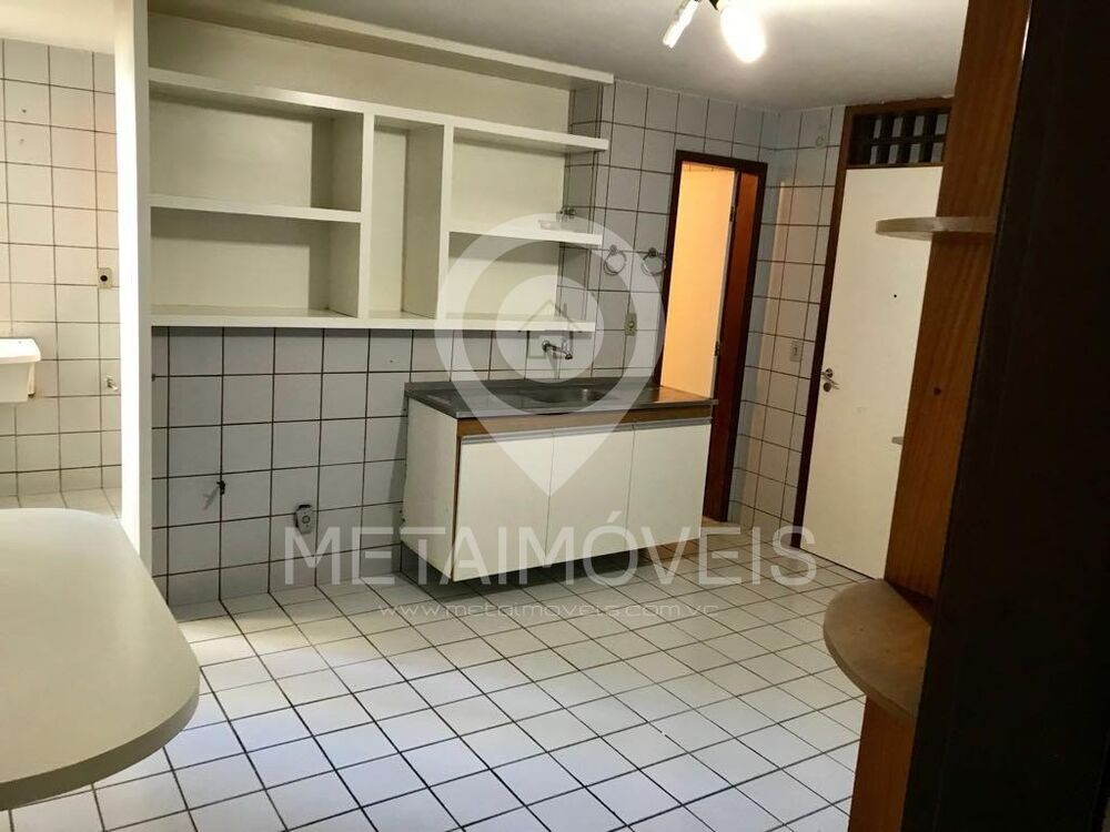 Apartamento à venda com 3 quartos, 128m² - Foto 3