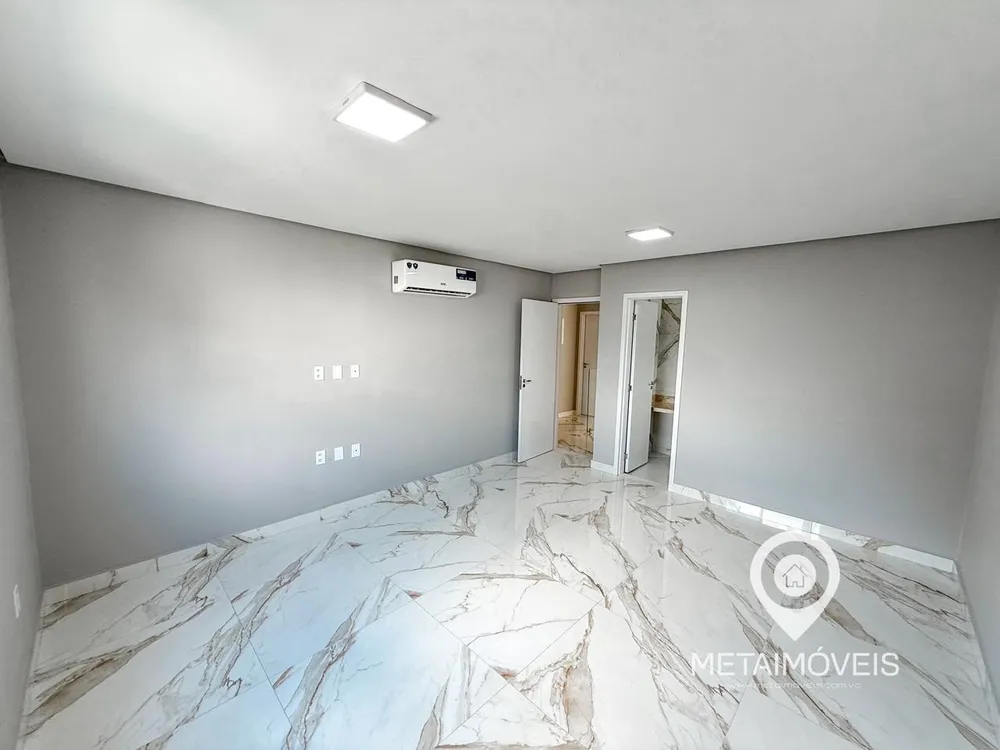 Casa, 4 quartos, 238 m² - Foto 13