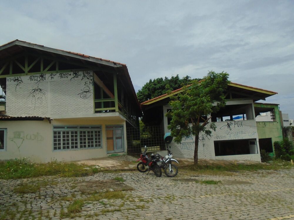 Prédio Inteiro à venda e aluguel com 10 quartos, 1746m² - Foto 2