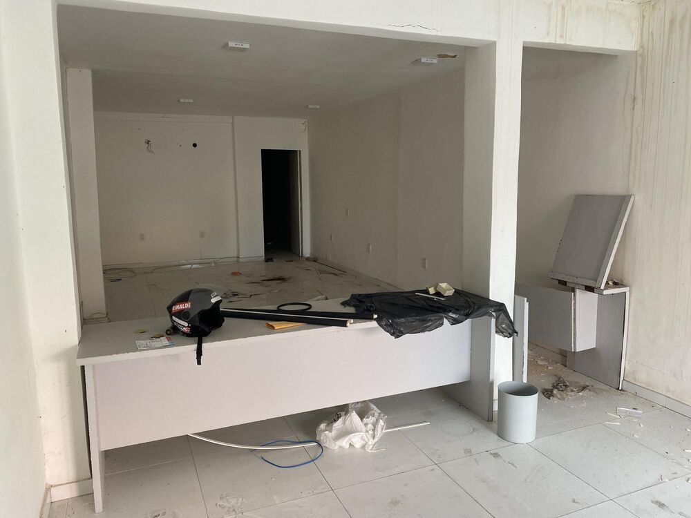 Depósito-Galpão-Armazém para alugar com 2 quartos, 351m² - Foto 1